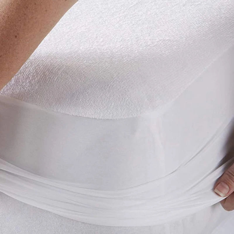 Premium Waterproof Mattress Protector – Soft Cotton Comfort, Total Mattress Protection